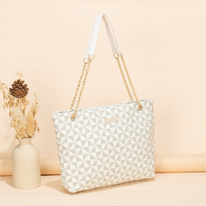 【50% OFF】Geanta Tote Geometrică cu Lanț Decorativ – Stil și Confort
